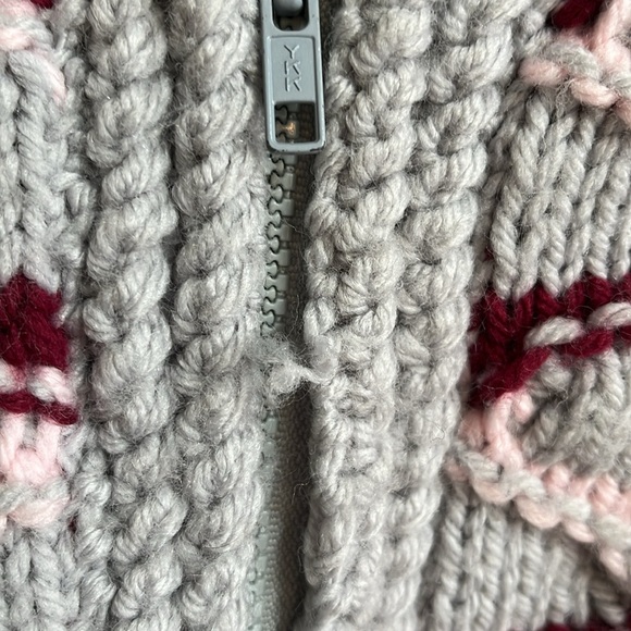 Handmade Knit Jacket - Picture 6 of 10